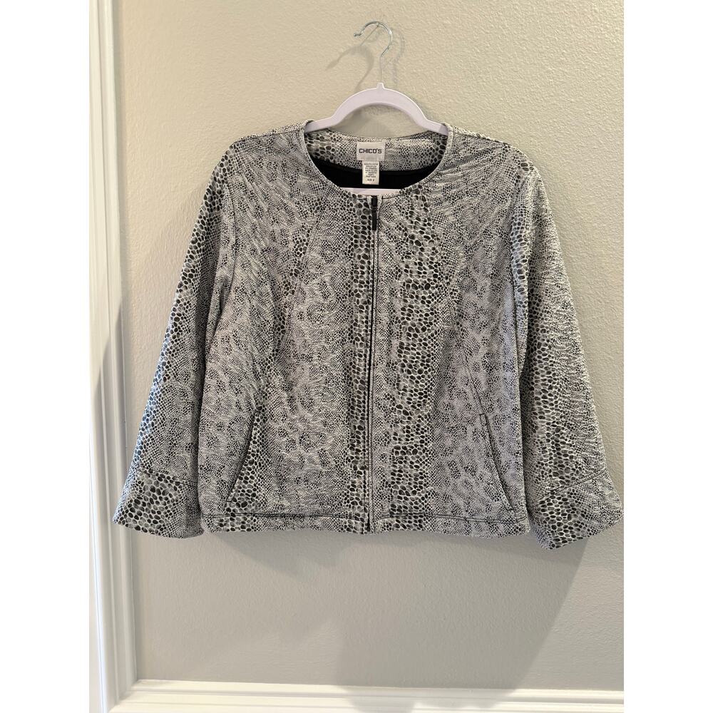 Chicos Size 2 Med Jacket Blazer Stretch Snake Print Zip Up Women's Casual